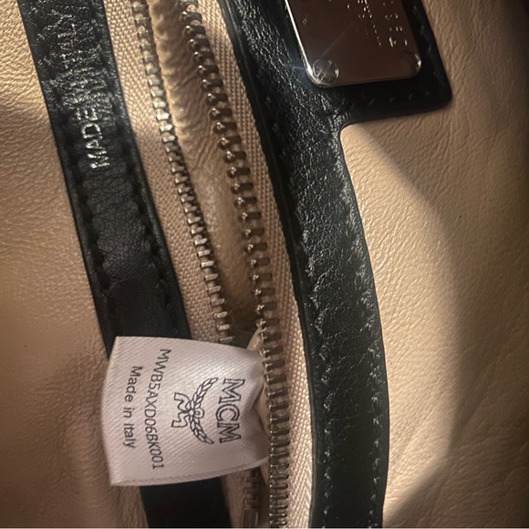 AUTHENTIC MCM BLACK LEATHER MINI BOSTON CROSSBODY HANDBAG - SILVER HARDWARE - Picture 8 of 17